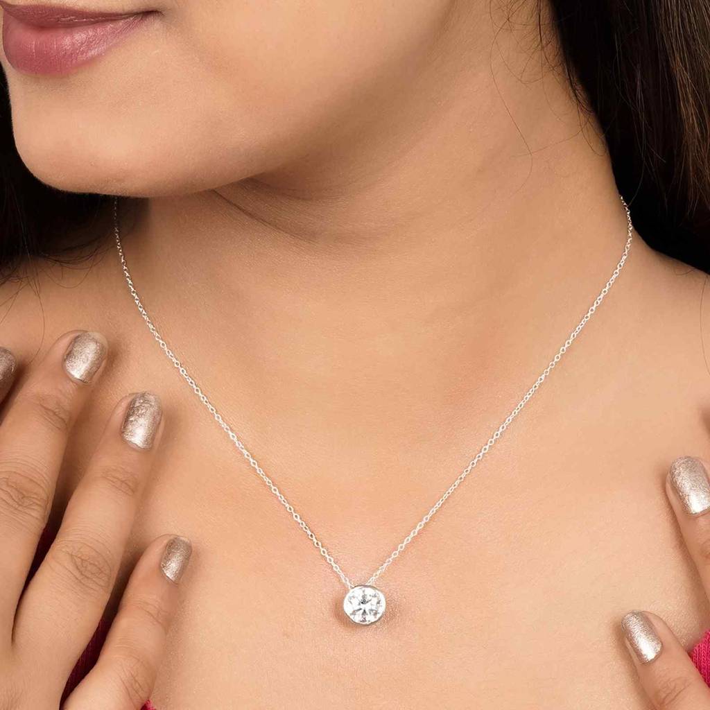 Silver Classic Solitaire Bezel Pendant : ZLP-1090