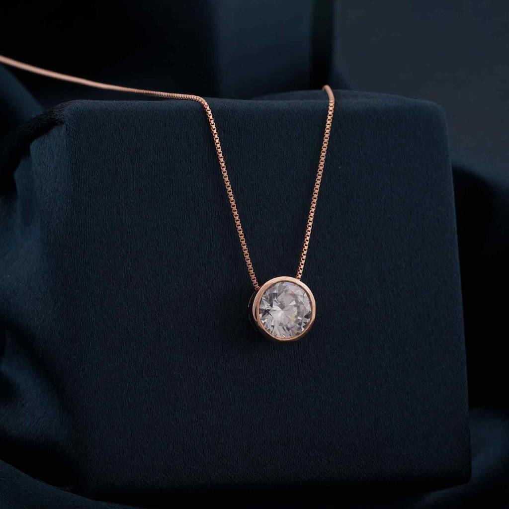 Rose Gold Classic Solitaire Bezel Pendant : ZLP-1090R
