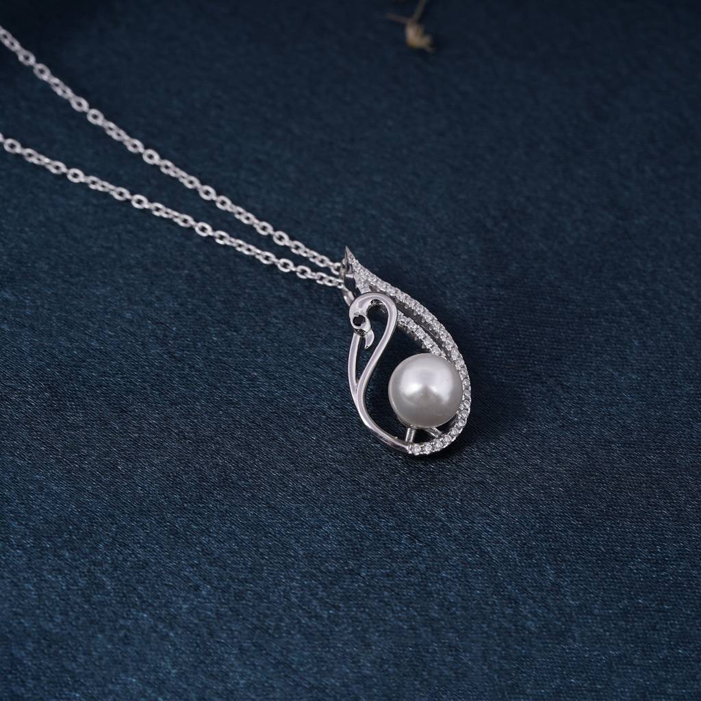 Silver Swan Pendant With Freshwater Pearl : ZLP-1071