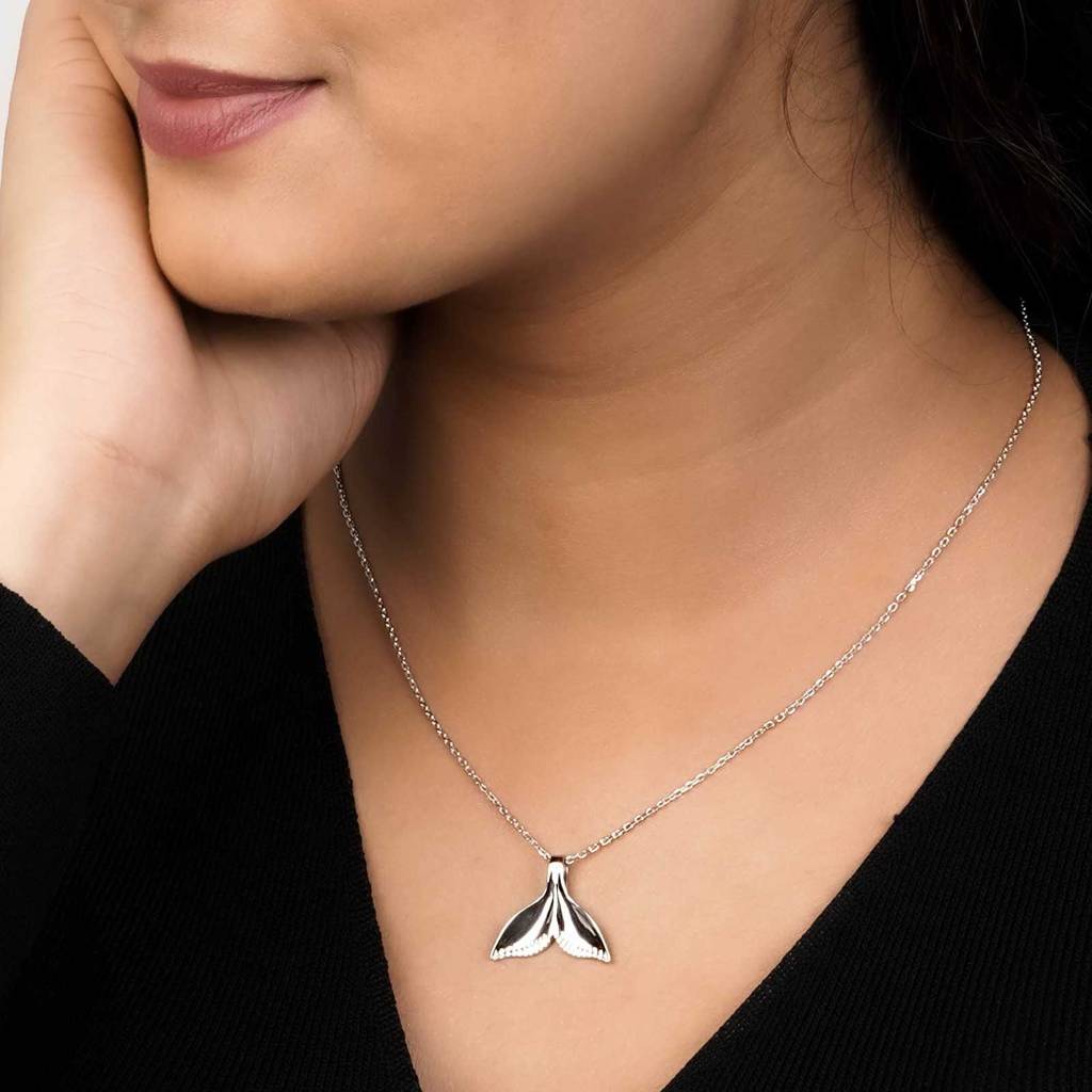 Silver Whale Tale Pendant : ZLP-1106