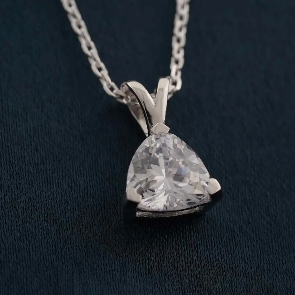 Silver Trillion Dazzling Pendant : ZLP-1110