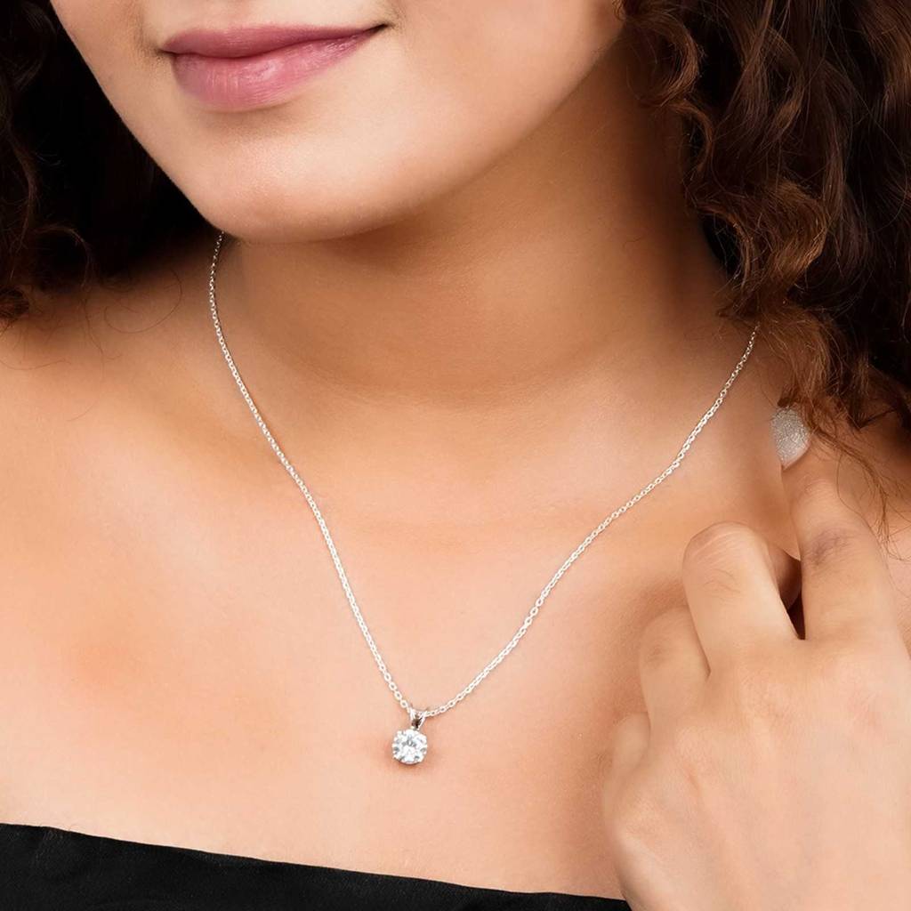 Silver Round Classic Pendant With Chain : ZLP-1115