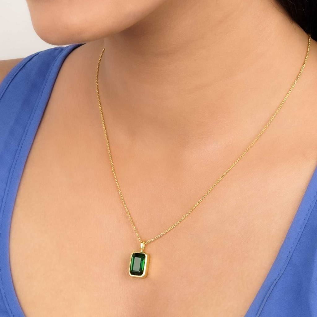 Golden Evergreen Solitaire Pendant : ZLP-1118