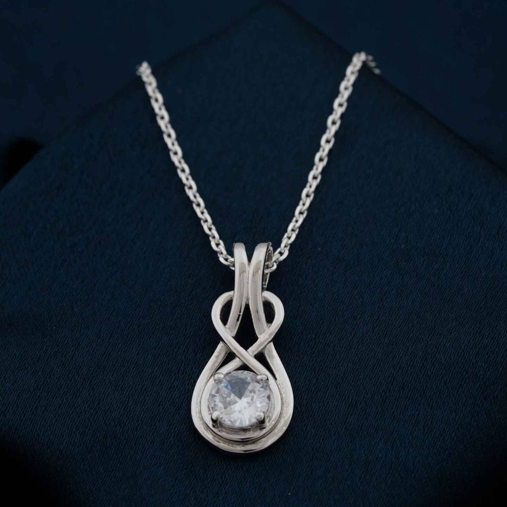 Silver Infinity Knot Pendant : ZLP-1133