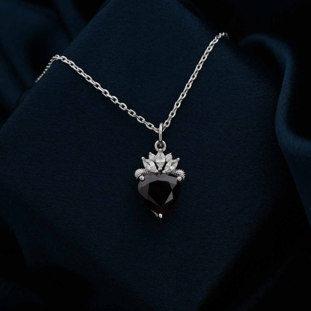 Silver Red Heart Crown Pendant : ZLP-1136