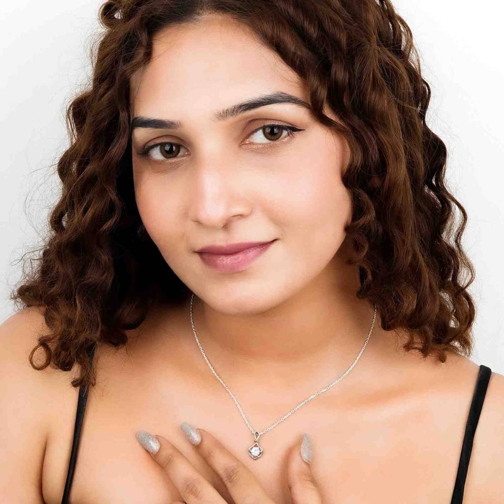 Silver Winsey Dazzling Pendant : ZLP-1137