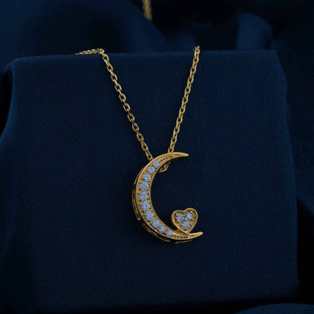 Golden Moon To Heart Necklace : ZLP-1138Y