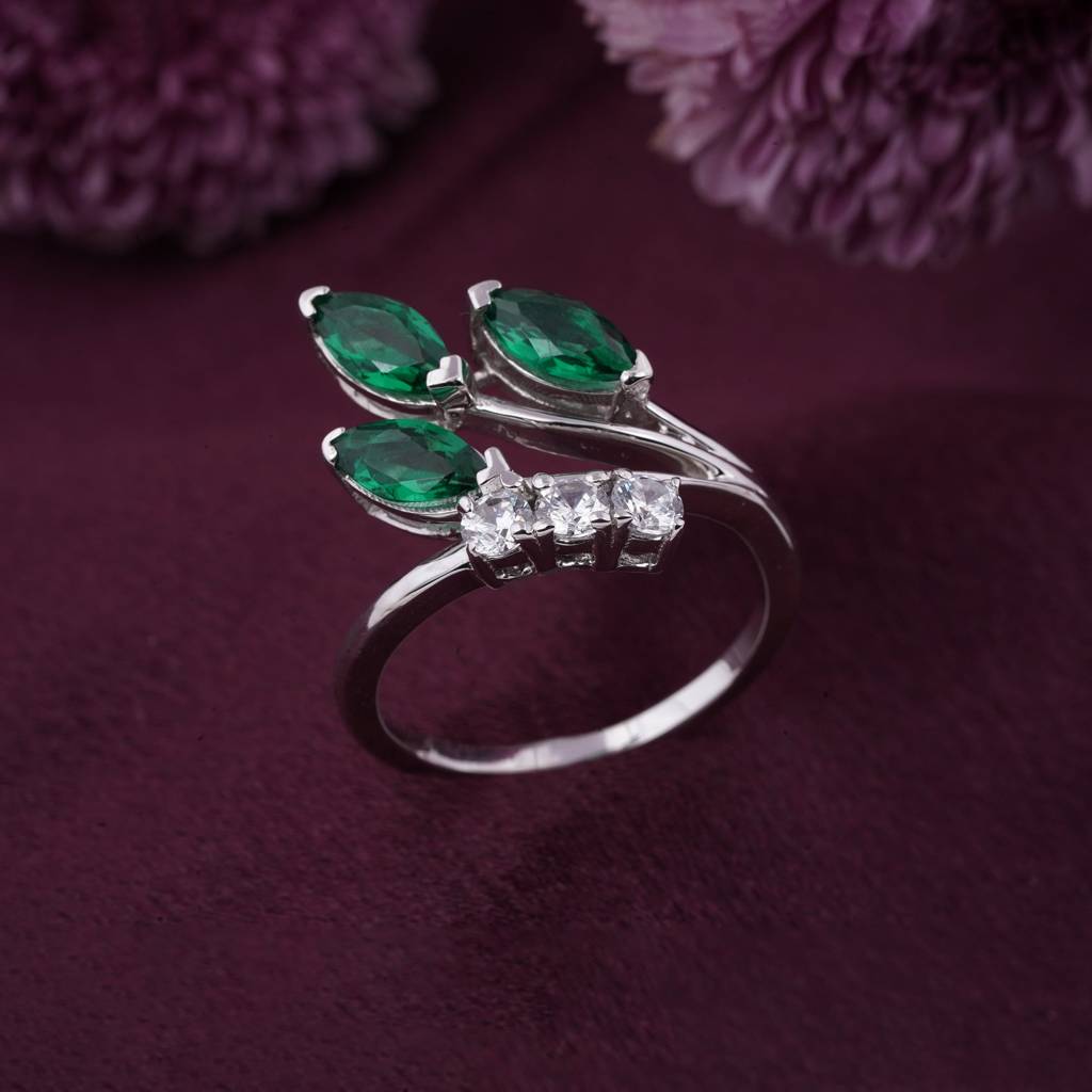 Silver Green Emerald Leaf Design Ring : ZLR-1005