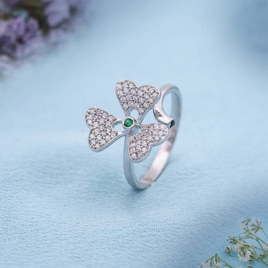 Silver Sterling Tiny Flower Style Ring : ZLR-1048