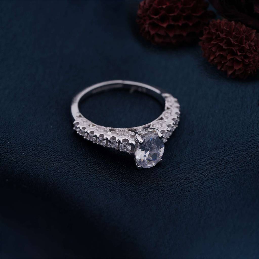 Silver Solitaire Grace Ring : ZLR-1082