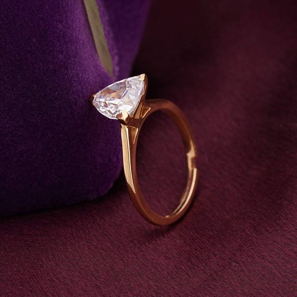 Golden Luxury Trillion Ring For Her : ZLR-1135