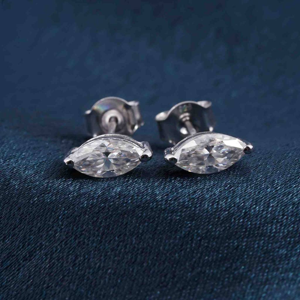 Silver Marquise Zircon Studs Earring : ZLSTD-1009