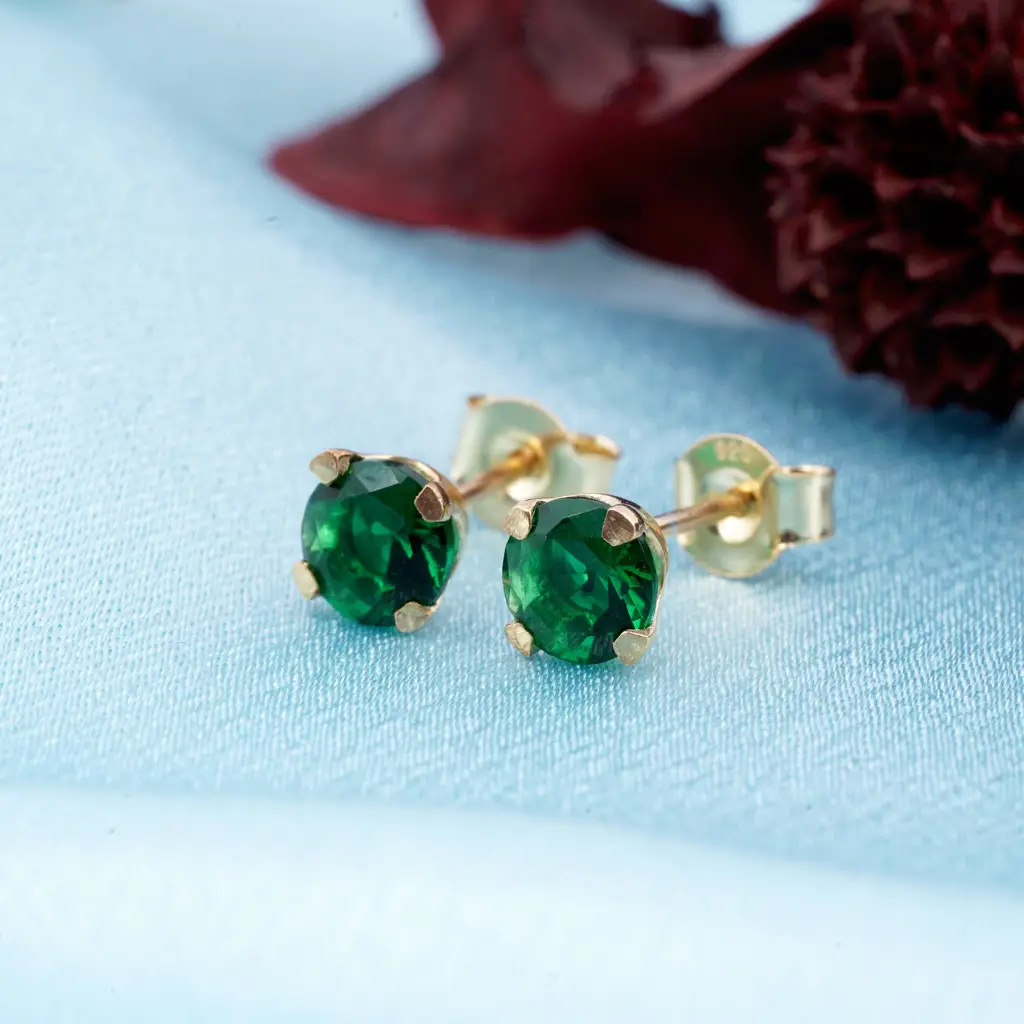 Silver Solitaire Green Emerald Stud Earrings : ZLSTD-1022