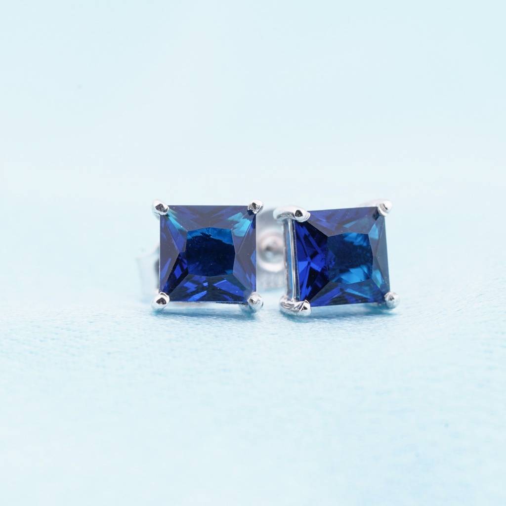 Silver Royal Blue Stud Earrings : ZLSTD-1042