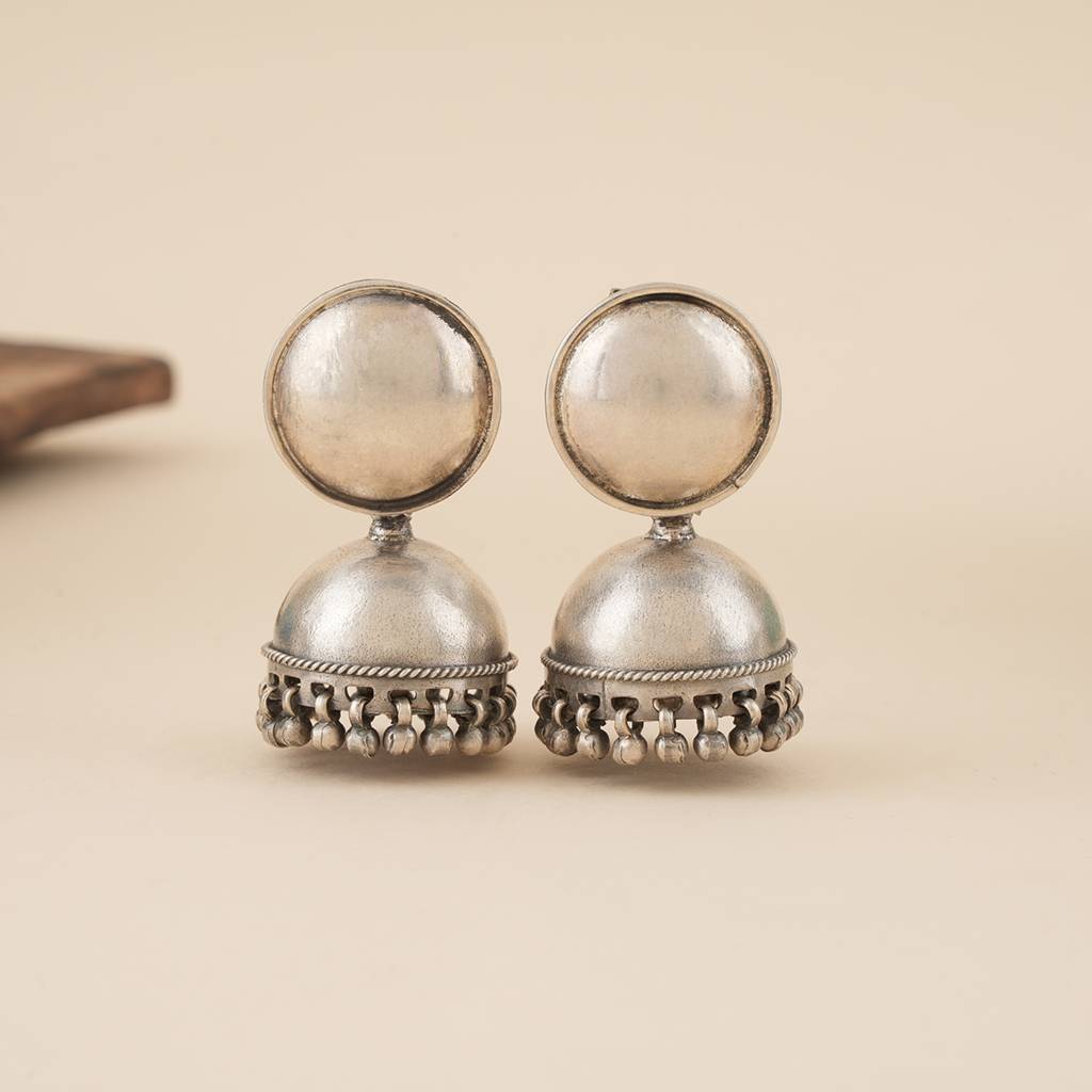 Classic Silver Jhumka For Women : SSE832
