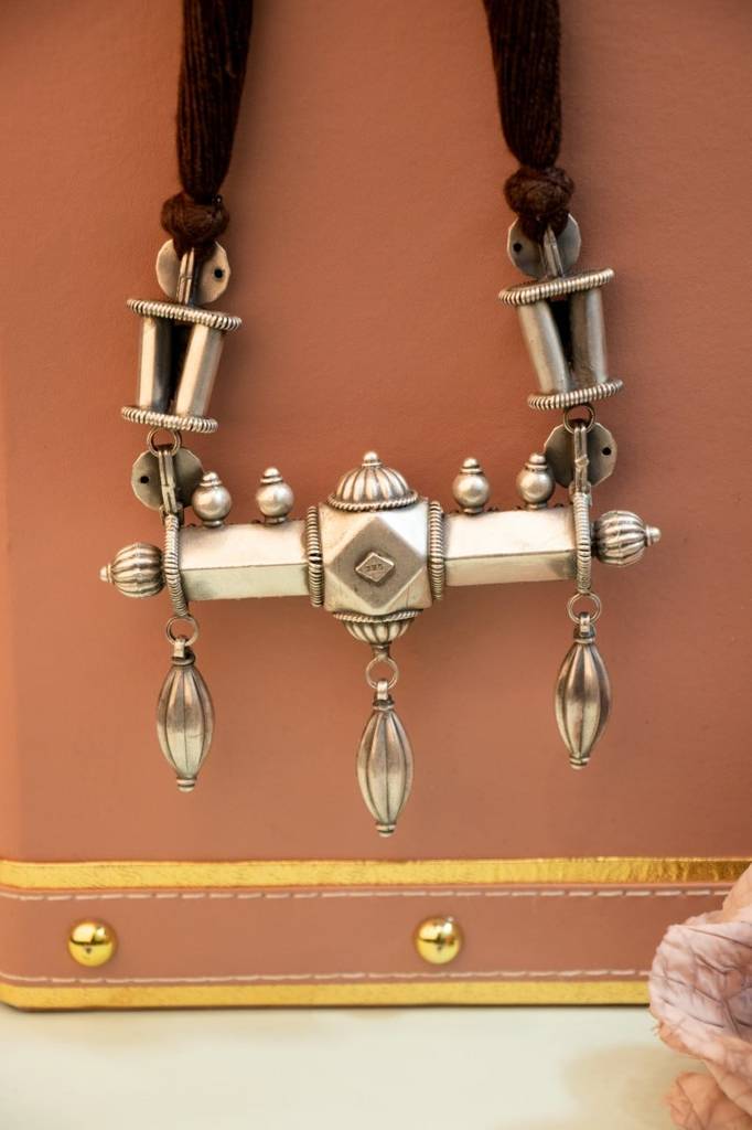 Tattva Classic Vintage Inspired Necklace : SN1139