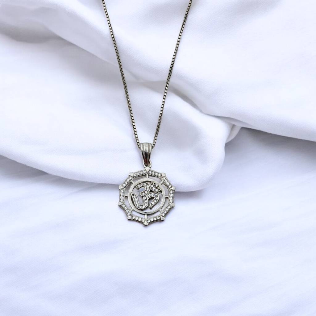 Silver Om Pendant : SS156