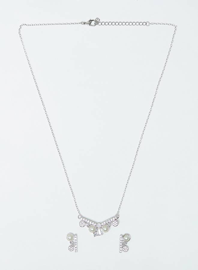 Pearly Whites Pendant Set Glittering With Cz Sparkles : 8905124451023