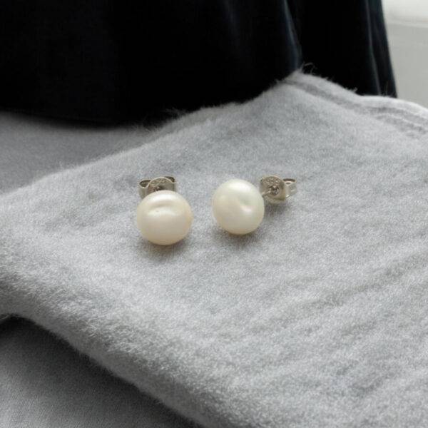 Glam 925 Silver Stud Earrings : JPJUL-23-030