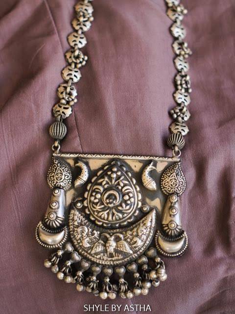 Tattva Vintage Inspired Classic Ghughri Necklace : SN1064