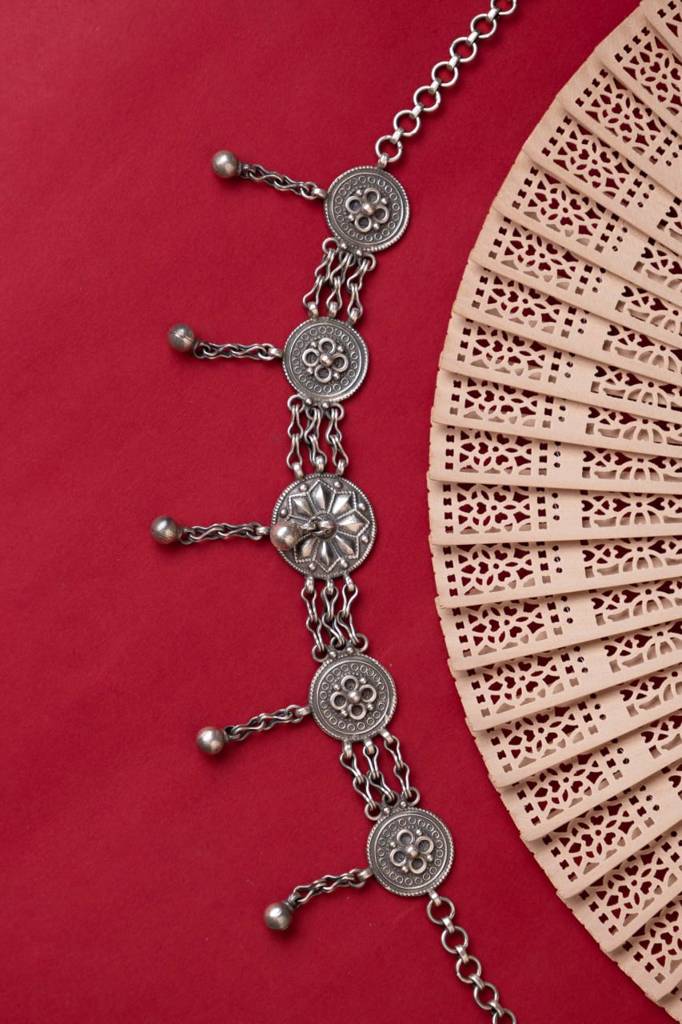 Mizoya Intricate Tribal Motif Ball Drop Choker : SN1150