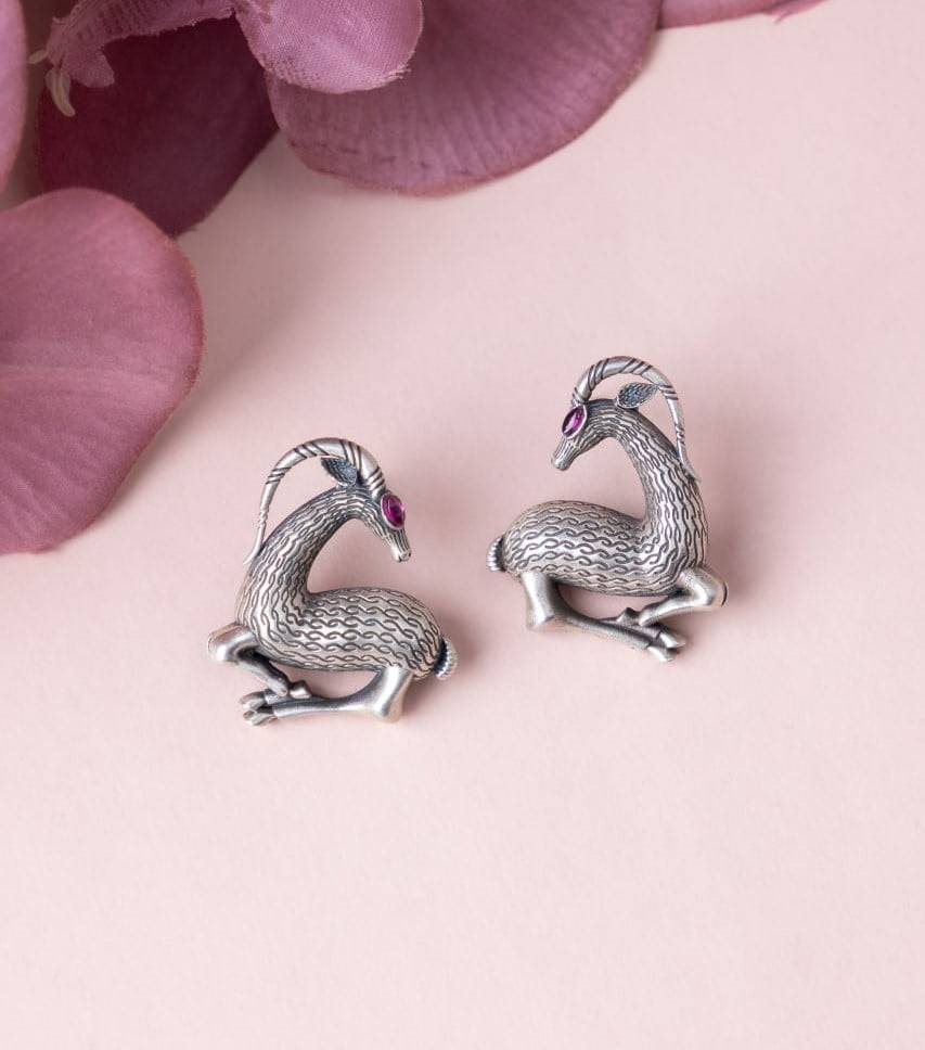 Mizoya Hiran Statement Stud Earring : SE24125