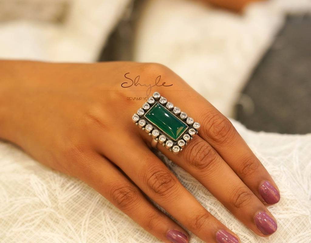 Essence Green Jade Cocktail Ring : SR510