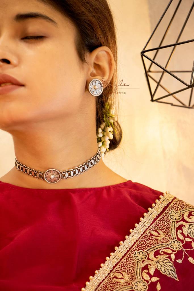 Mizoya Versatile Flower Motif Choker Set : SN30026-1