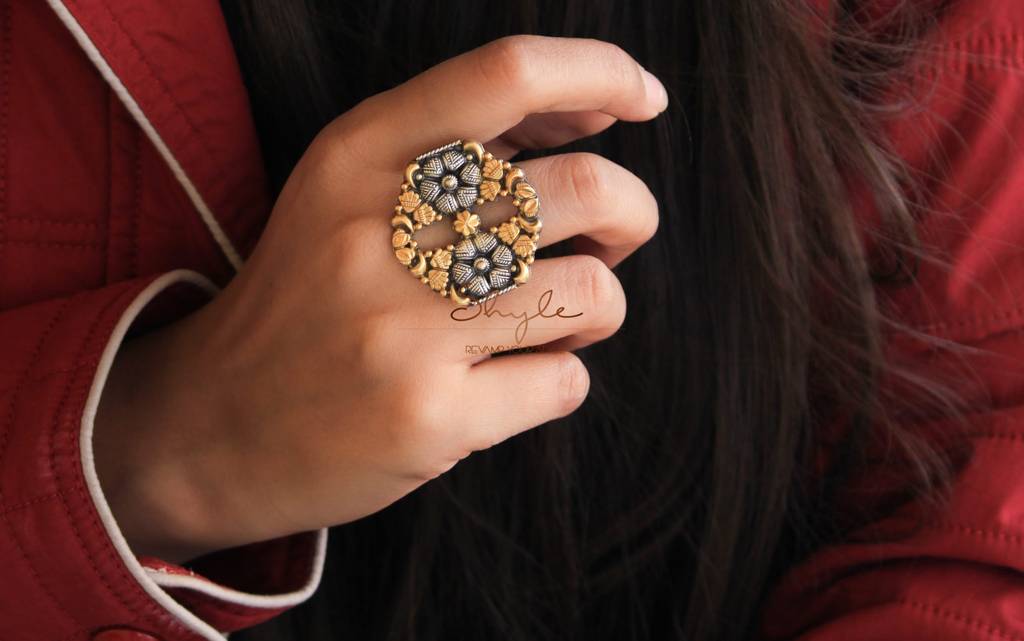 Adya Bageecha Dual Tone Ring : SR2011