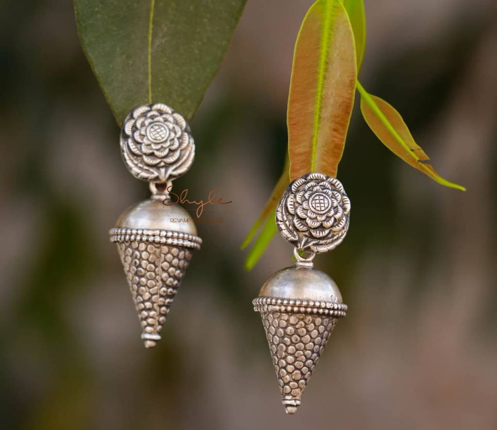 Mizoya Vintage Inspired Bold Drop Earrings : SE9020-1-1-2-1-1