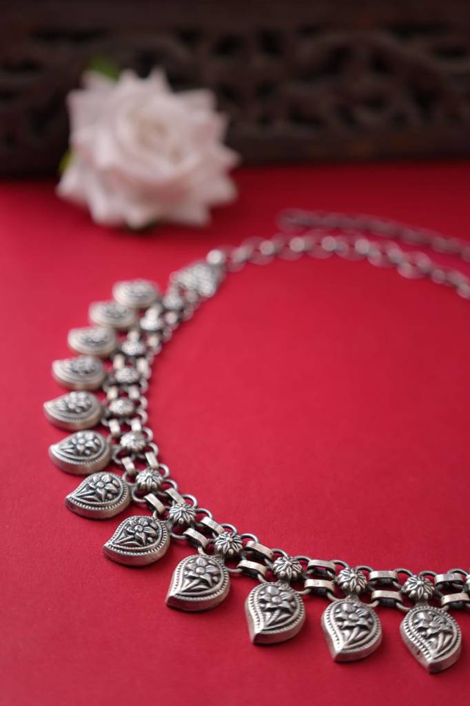 Mizoya Carry Drop Embossed Classic Necklace : SN55854