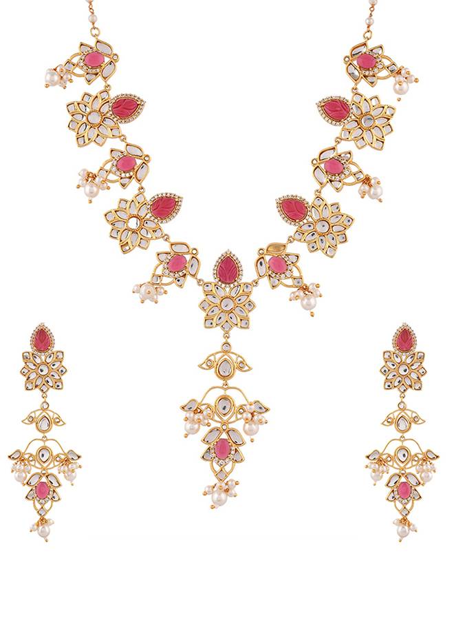 Samreen Statement Necklace Set : 8905124516678