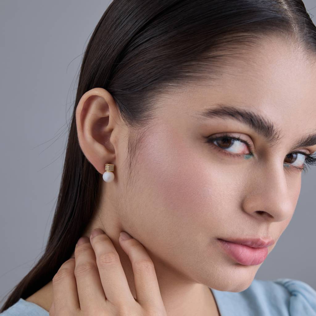 Kushal'S Fashion Jewellery Pearl Gold-Plated Party Zircon Studs Earring-186197 : 444064