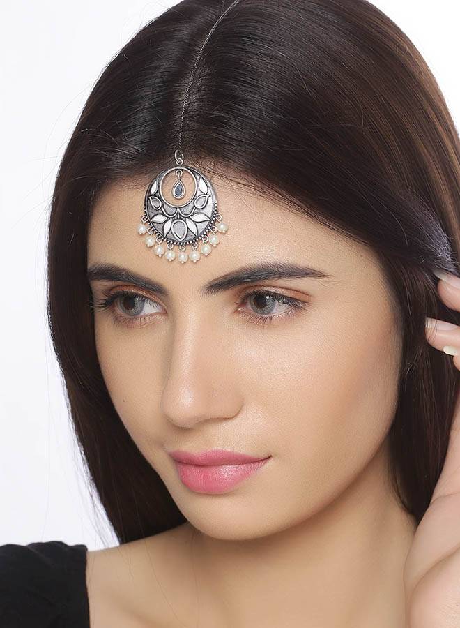 Amaira Floral Maang Tika : 8907617978239