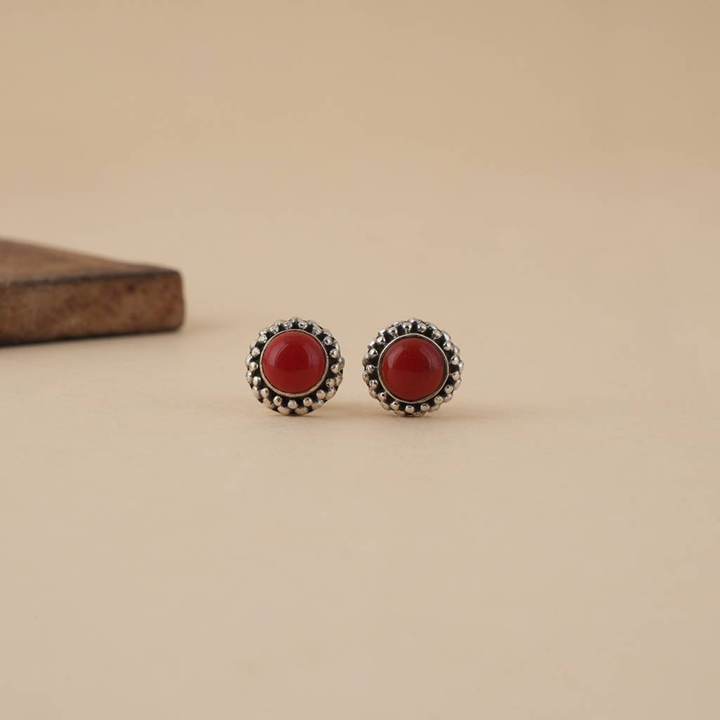 Classic Coral Studs : SSE839