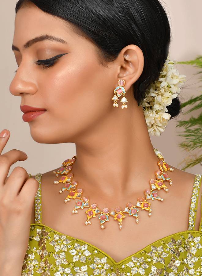 Foreve More Gold Plated Women Necklace Set : 8905124498455