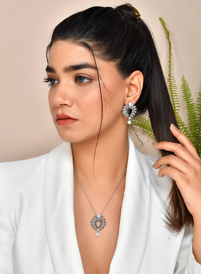 Fresh Fern Petal Pendant Set : 8905124508536