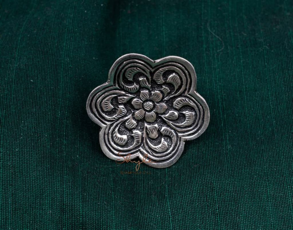 Anvaya Flora Detailed Chitai Ring : SR2001