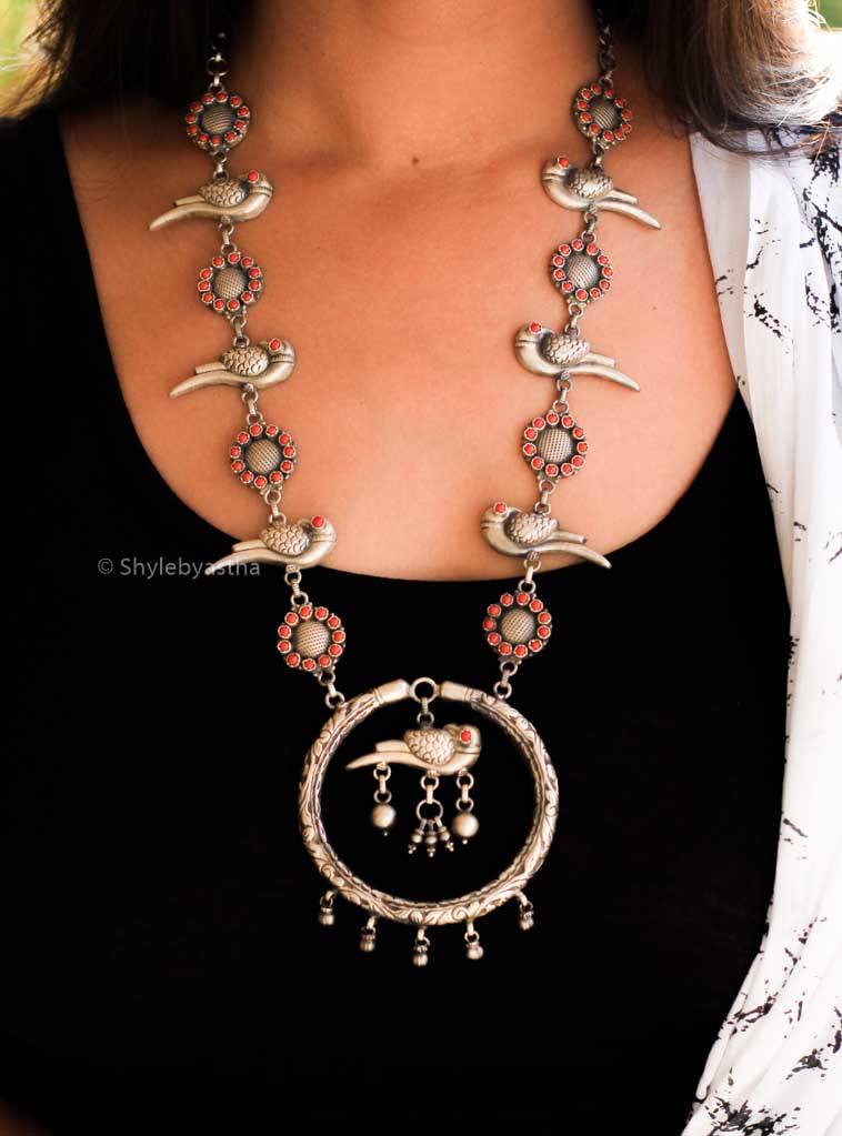 Dulari Mini Parrot Coral Necklace : SN156