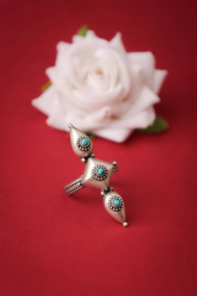 Mizoya Tri Motif Turquoise Stone Ring : SR5020246