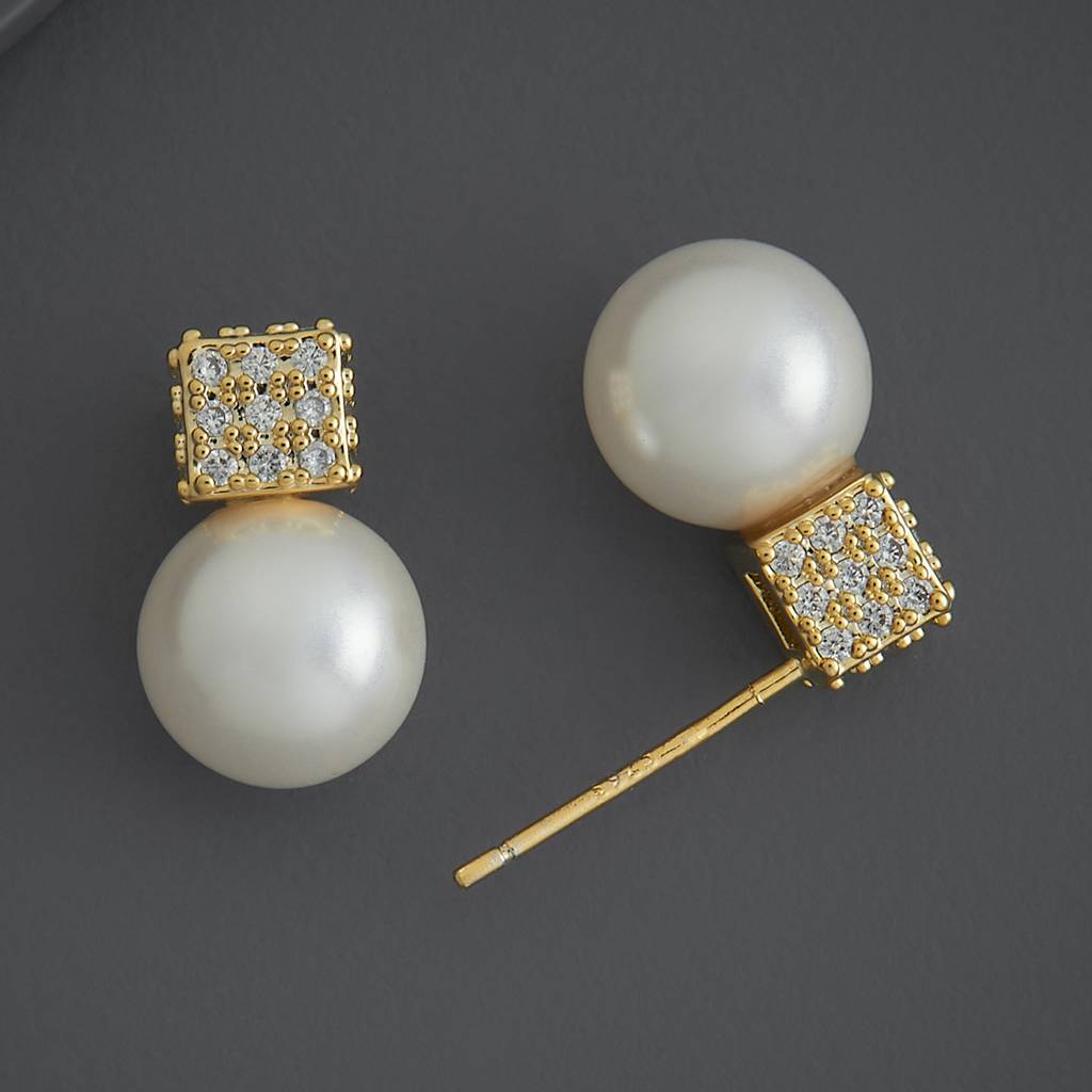 Kushal'S Fashion Jewellery Pearl Gold-Plated Party Zircon Studs Earring-186197 : 444064