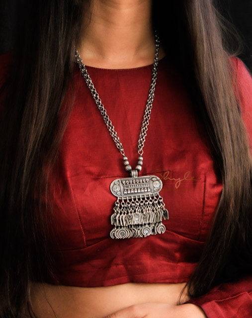 Tattva Detailed Drop Classic Necklace : SE603-1-1-1-1-1-1-3