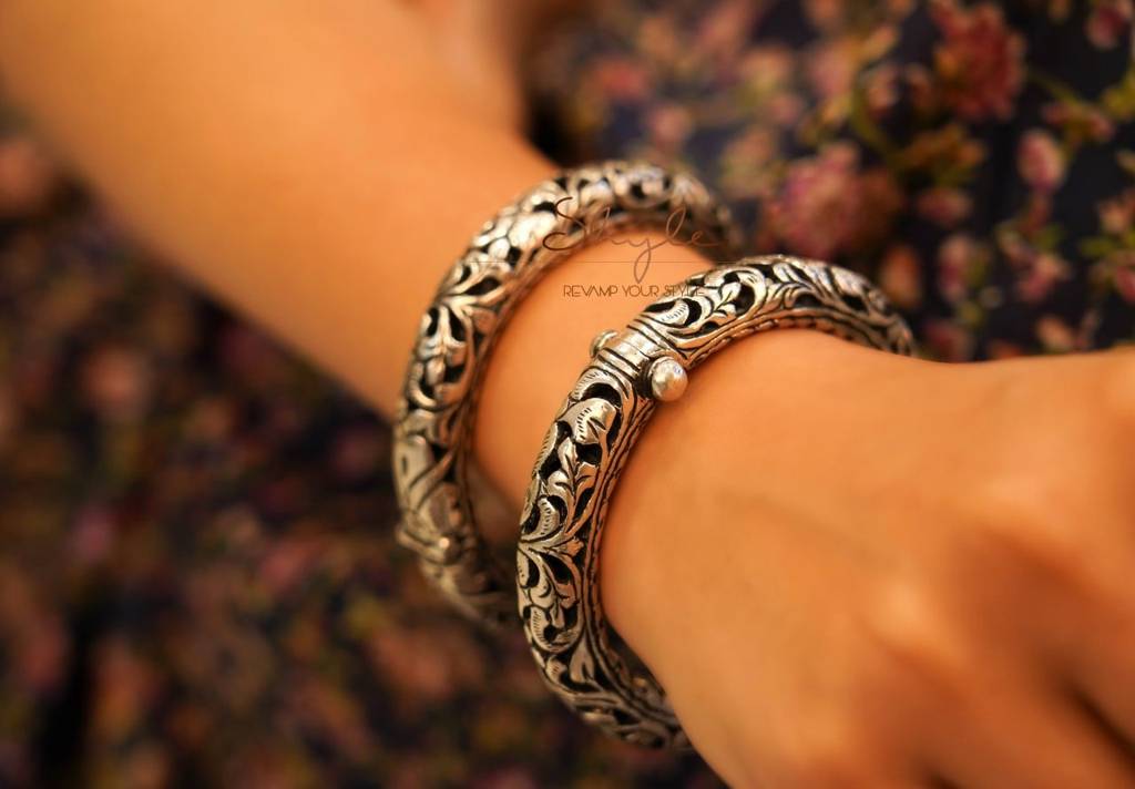 Tattva Intricate Chitai Timeless Kada : SK10034-2-14