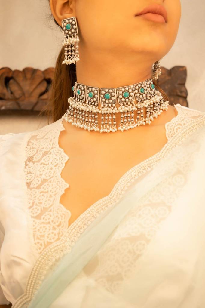 Tattva Turquoise Jadau Tikdi Sequence Pearl Layered Necklace Set : SN40559898-1