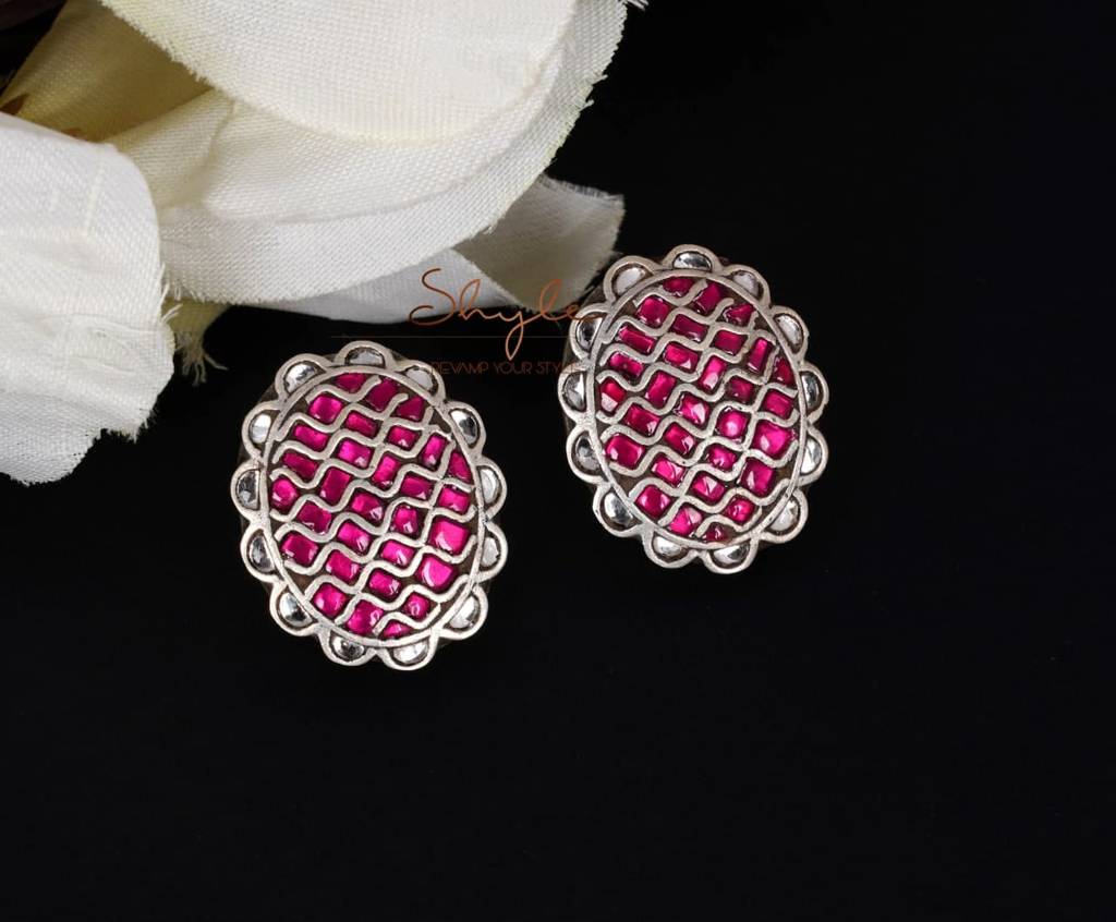 Essence Fine Kundan Stud Earrings : SE3041