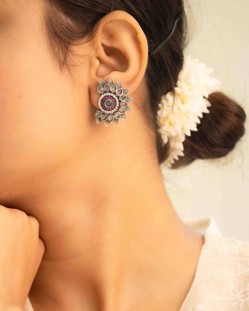 Mizoya Petal Bordered Statement Stud Earring : SE7845