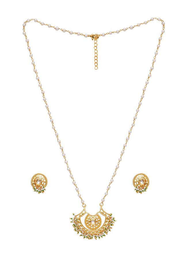 Festive Hues Long Jewellery Set In Gold And Pearl Chain : 8905124466447