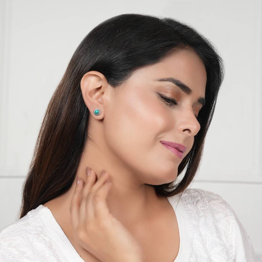 Classic Turquoise Studs : SSE840