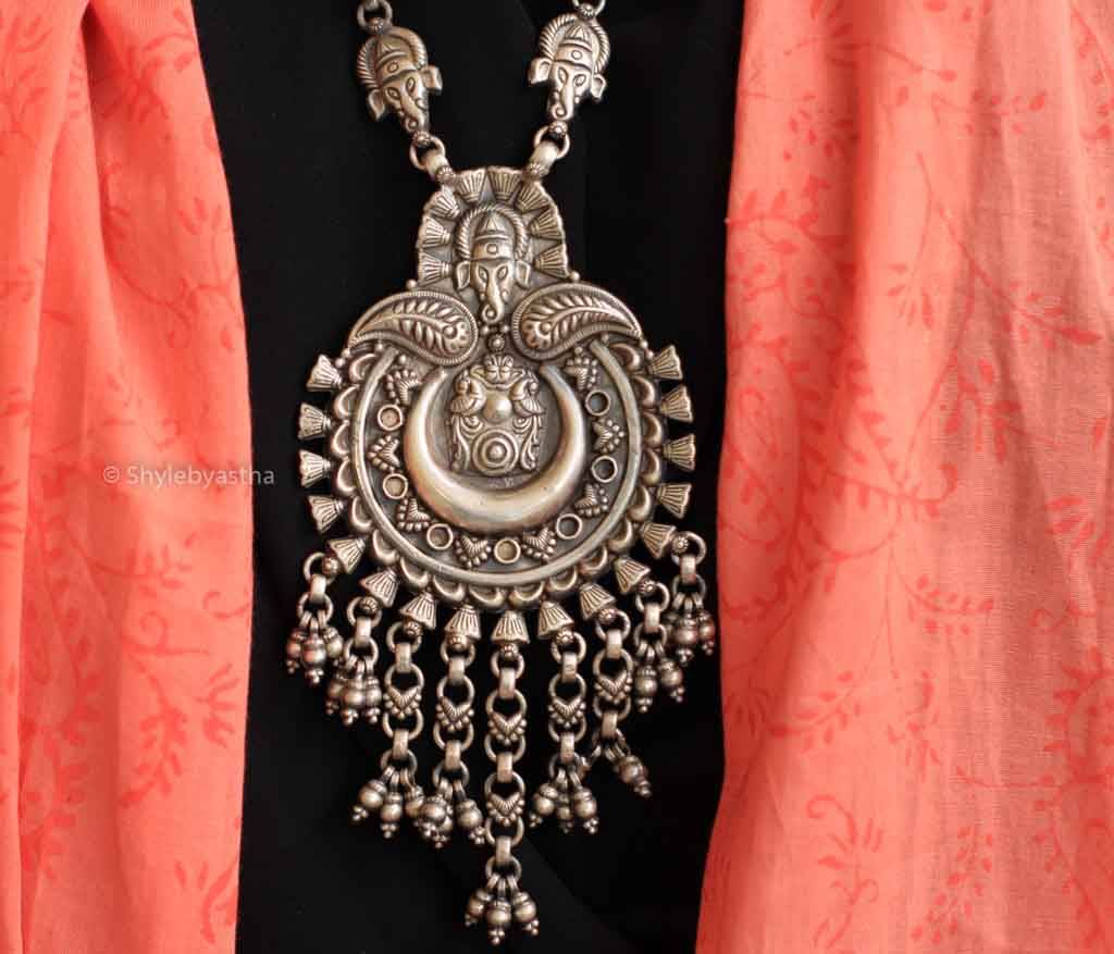 Anvaya Ganesha Art Necklace : SN209-1-1