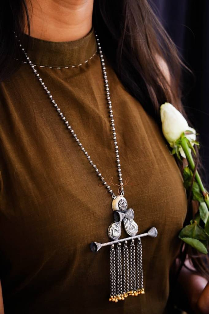 Anvaya Dangling Classic Necklace : SN1007-1-1-1-1-1-1-1-1